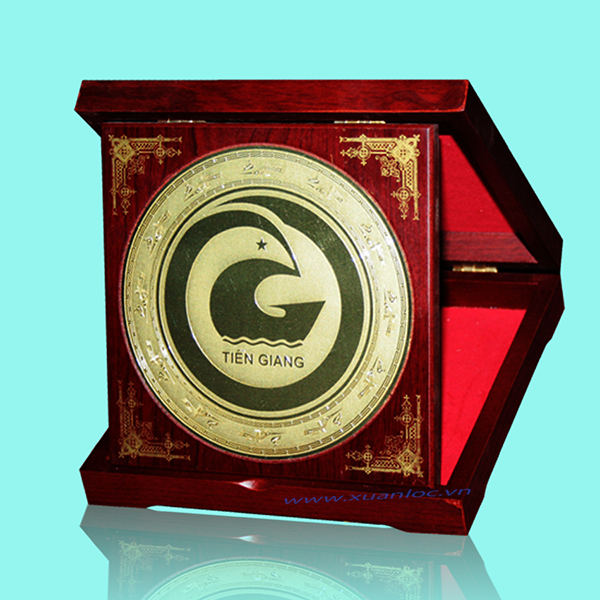 Kỷ niệm chương gỗ đồng